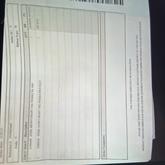 TIFFANY HEART TAG TOGGLE NECKLACE AND BRACELET

NECKLACE 16 in

LIKE NEW - Picture 6 of 13